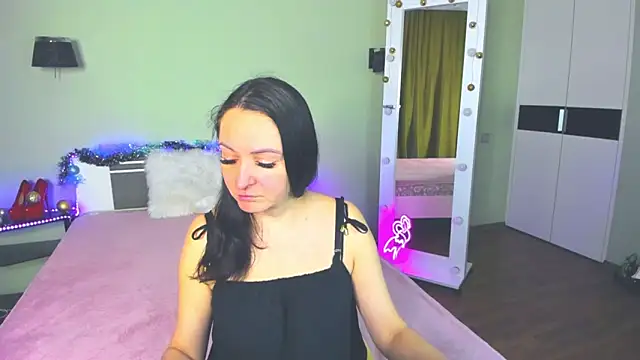 AngellLika online show from 12/13/24, 06:31