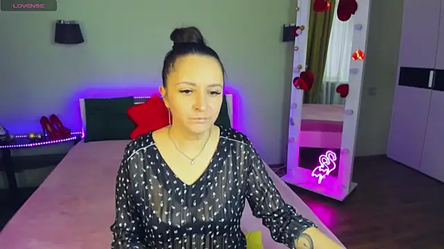 AngellLika online show from 10/06/25, 12:13