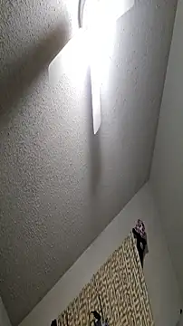 Snapshot of ChillzPnp chatting on 10/04/25, 03:59 ChillzPnp online show from 10/04/25, 03:59