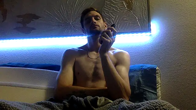 Snapshot of ChillzPnp chatting on 11/09/25, 01:04 ChillzPnp online show from 11/09/25, 01:04