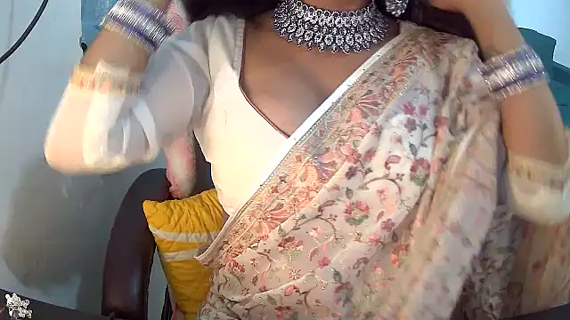 Cute-Tara online show from 10/02/25, 01:34