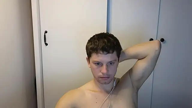 Snapshot of BigL0ve chatting on 11/18/25, 01:59 BigL0ve online show from 11/18/25, 01:59