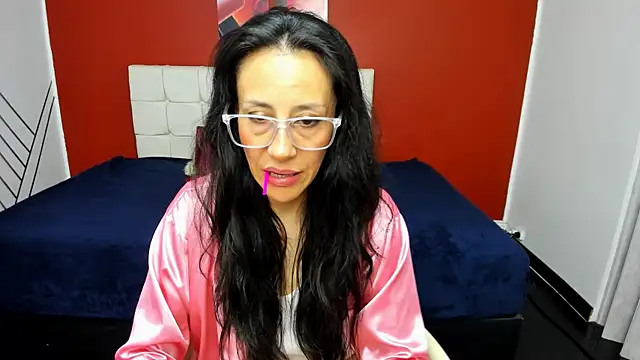 Snapshot of Abrillee1 chatting on 01/16/25, 10:44 Abrillee1 online show from 01/16/25, 10:44