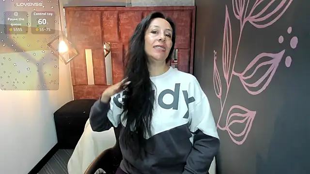 Snapshot of Abrillee1 chatting on 11/11/25, 11:32 Abrillee1 online show from 11/11/25, 11:32