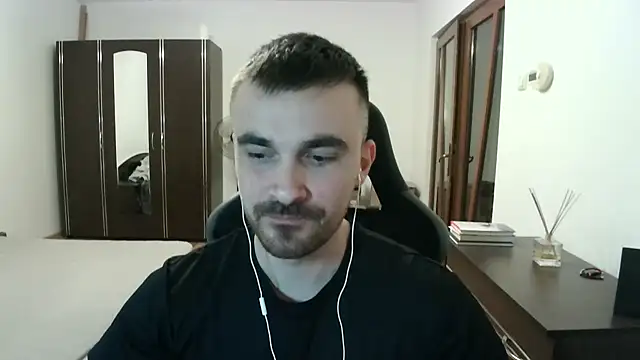 Snapshot of mu5clemania2 chatting on 03/16/26, 10:36 mu5clemania2 online show from 03/16/26, 10:36
