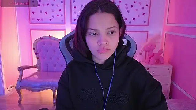 Snapshot of ailen_t chatting on 09/24/25, 02:26 ailen t online show from 09/24/25, 02:26