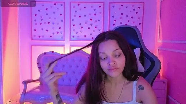 Snapshot of ailen_t chatting on 09/30/25, 02:38 ailen t online show from 09/30/25, 02:38