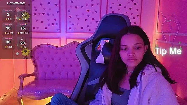 Snapshot of ailen_t chatting on 10/03/25, 02:30 ailen t online show from 10/03/25, 02:30