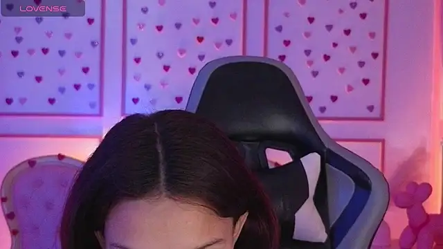 Snapshot of ailen_t chatting on 10/09/25, 02:31 ailen t online show from 10/09/25, 02:31