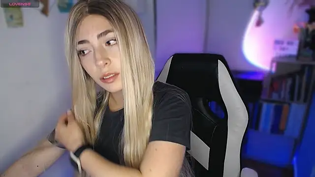 channel blonde a online show from 10/15/25, 04:56