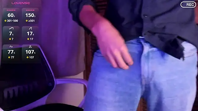 Snapshot of Nicholasrodrii chatting on 10/07/25, 12:08 Nicholasrodrii online show from 10/07/25, 12:08