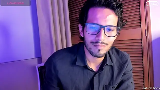 Snapshot of Nicholasrodrii chatting on 10/10/25, 11:37 Nicholasrodrii online show from 10/10/25, 11:37