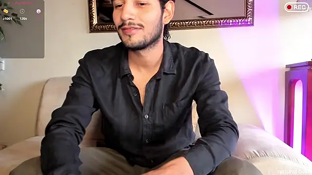 Snapshot of Nicholasrodrii chatting on 11/27/25, 07:16 Nicholasrodrii online show from 11/27/25, 07:16