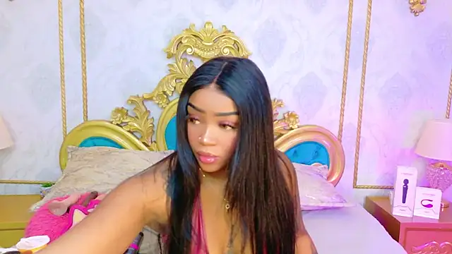 Snapshot of SalomeRestrepo chatting on 04/30/26, 04:08 SalomeRestrepo online show from 04/30/26, 04:08