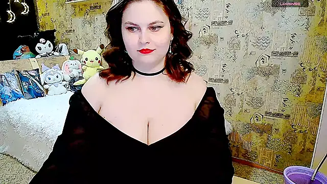 Snapshot of WhisperInTheDarkk chatting on 02/05/25, 10:12 WhisperInTheDarkk online show from 02/05/25, 10:12