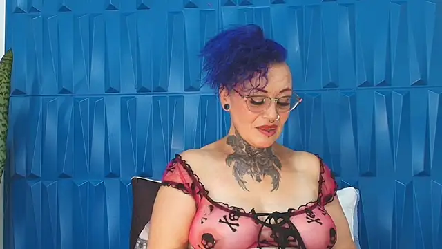 SandyyRose online show from 02/05/25, 10:44