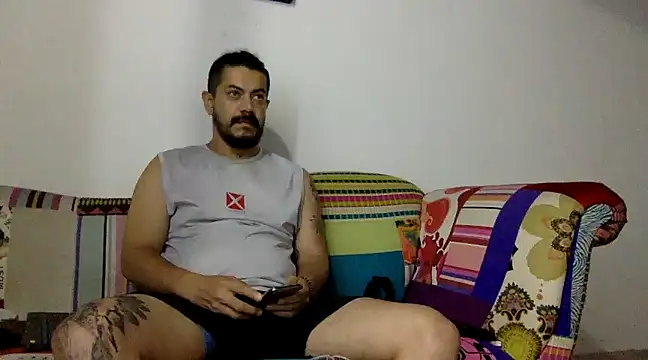 Snapshot of AndresSmith__ chatting on 03/07/25, 10:35 AndresSmith online show from 03/07/25, 10:35