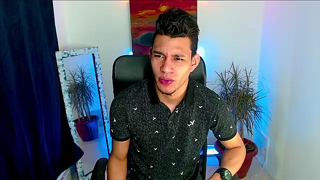 Snapshot of dirtyboy_23 chatting on 09/22/25, 07:10 dirtyboy 23 online show from 09/22/25, 07:10