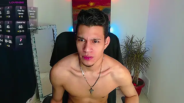 Snapshot of dirtyboy_23 chatting on 10/25/25, 05:37 dirtyboy 23 online show from 10/25/25, 05:37