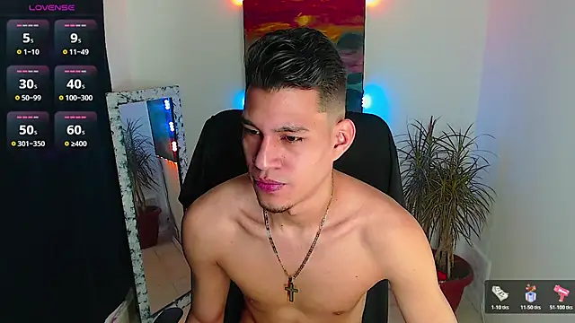 Snapshot of dirtyboy_23 chatting on 10/26/25, 06:30 dirtyboy 23 online show from 10/26/25, 06:30