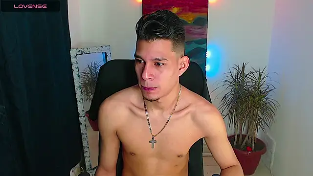 Snapshot of dirtyboy_23 chatting on 10/28/25, 06:06 dirtyboy 23 online show from 10/28/25, 06:06