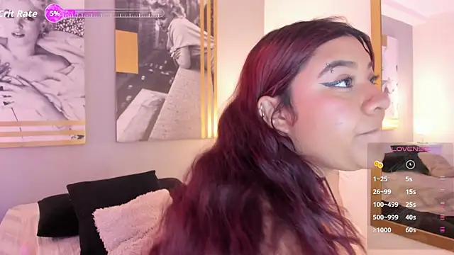 Snapshot of MeghanBurn chatting on 10/12/25, 01:10 MeghanBurn online show from 10/12/25, 01:10