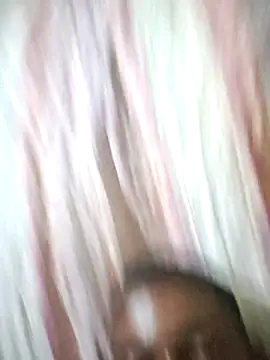 Snapshot of BeetledFlouter12 chatting on 09/24/25, 11:41 BeetledFlouter12 online show from 09/24/25, 11:41