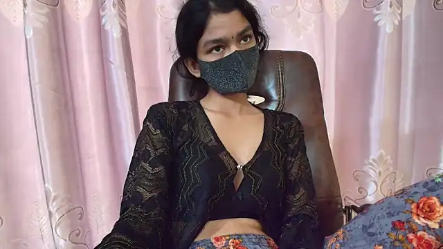 Snapshot of Srabontii chatting on 09/30/25, 06:18 Srabontii online show from 09/30/25, 06:18