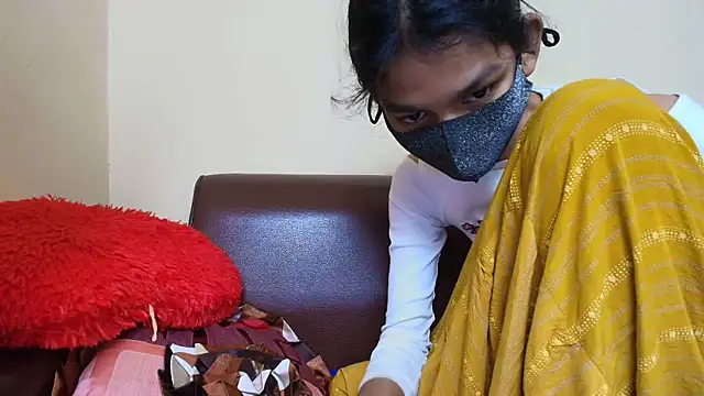 Snapshot of Srabontii chatting on 11/20/25, 09:31 Srabontii online show from 11/20/25, 09:31