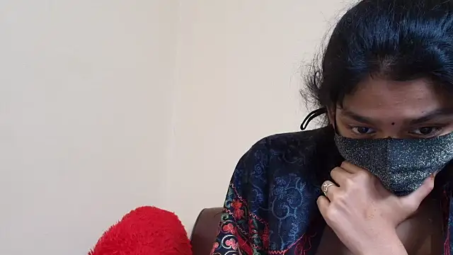 Snapshot of Srabontii chatting on 11/29/25, 11:19 Srabontii online show from 11/29/25, 11:19