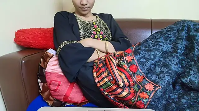 Snapshot of Srabontii chatting on 12/04/25, 09:07 Srabontii online show from 12/04/25, 09:07