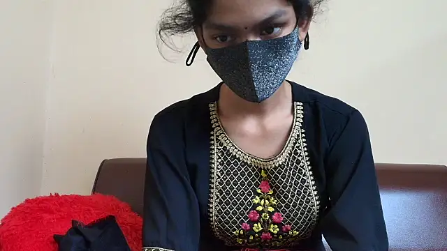 Snapshot of Srabontii chatting on 12/04/25, 09:12 Srabontii online show from 12/04/25, 09:12