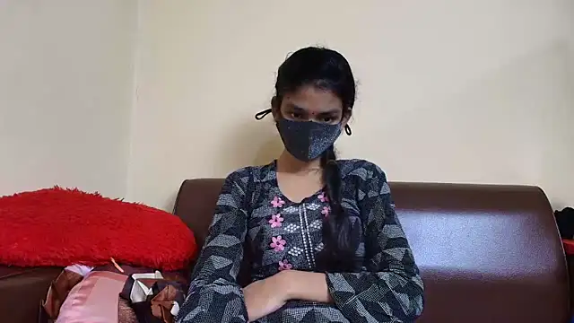 Snapshot of Srabontii chatting on 12/05/25, 10:57 Srabontii online show from 12/05/25, 10:57