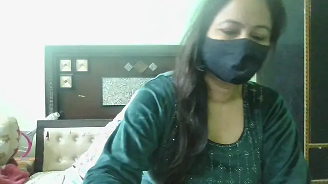 couplesuni online show from 12/02/24, 03:47