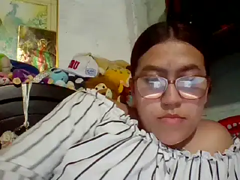 dafne19  online show from 12/17/24, 06:24