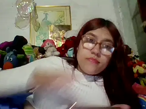 dafne19  online show from 12/28/24, 03:15
