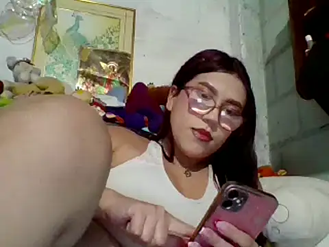dafne19  online show from 02/19/25, 03:50