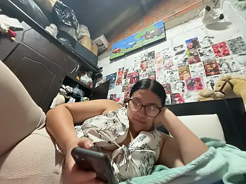 dafne19  online show from 05/24/26, 06:18