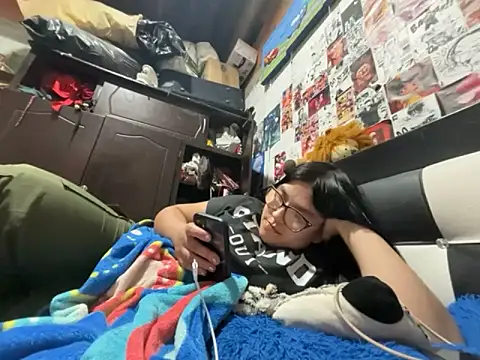 dafne19  online show from 06/05/26, 03:57