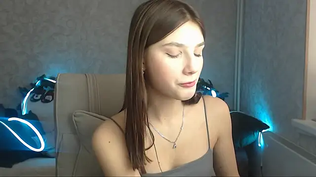 AnaHoney online show from 12/27/24, 04:47