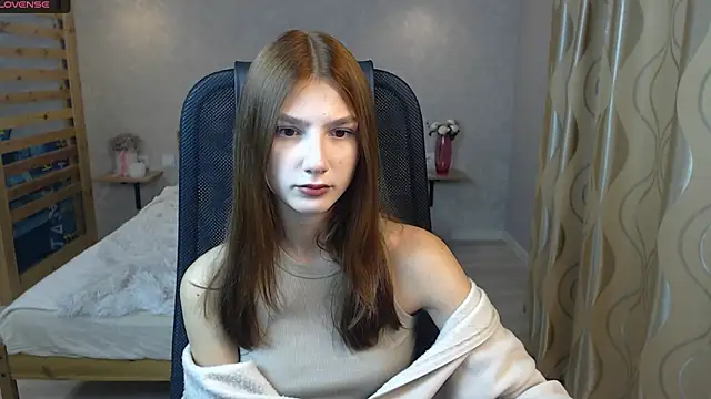 AnaHoney online show from 09/12/25, 02:00