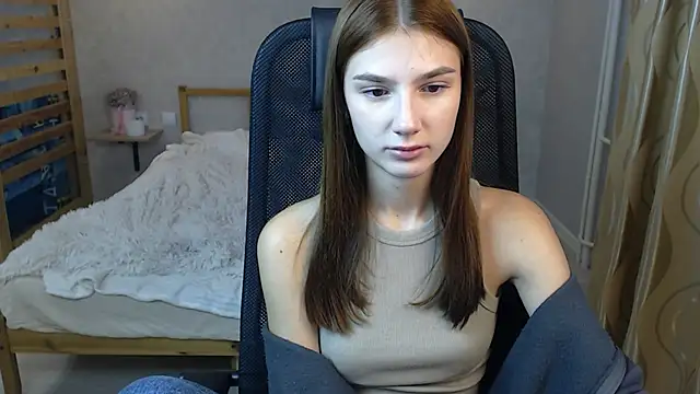 AnaHoney online show from 09/29/25, 05:23