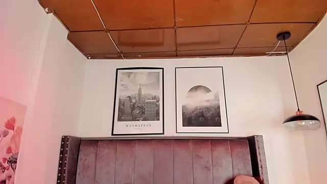 Snapshot of Alaia_Cute chatting on 11/05/25, 03:39 Alaia Cute online show from 11/05/25, 03:39