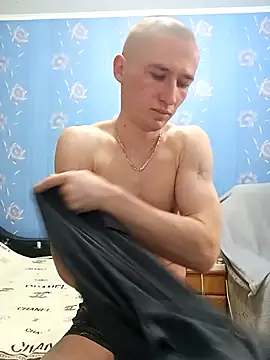 Snapshot of serhii19791 chatting on 02/27/25, 03:04 serhii19791 online show from 02/27/25, 03:04