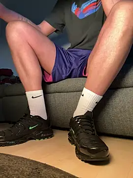 nikeaddicted2 online show from 12/04/25, 02:26