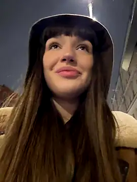 Snapshot of Sophie_Avory chatting on 11/25/25, 07:47 Sophie Avory online show from 11/25/25, 07:47