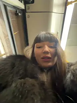 Snapshot of Sophie_Avory chatting on 02/03/26, 04:45 Sophie Avory online show from 02/03/26, 04:45