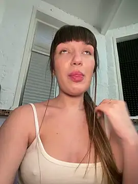 Snapshot of Sophie_Avory chatting on 06/04/26, 07:09 Sophie Avory online show from 06/04/26, 07:09