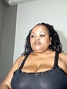 hugemelonsxxx online show from 01/22/25, 07:34