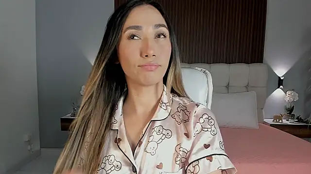 Emma23   online show from 06/24/26, 05:28